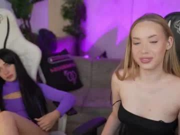 Freechat kira0541 on Chaturbate