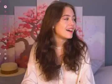 Freechat kissiekat on Chaturbate