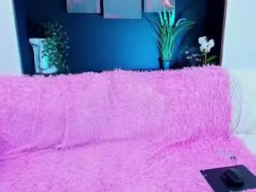 Freechat kitsuhi on Chaturbate