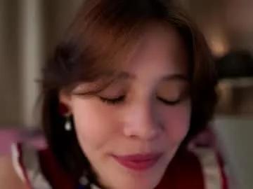 Freechat krissyhei on Chaturbate