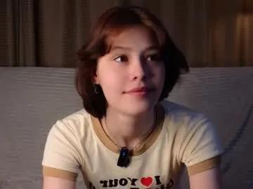 Freechat krissyhei on Chaturbate