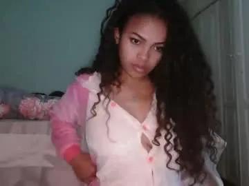 Freechat ladysarah101 on Chaturbate