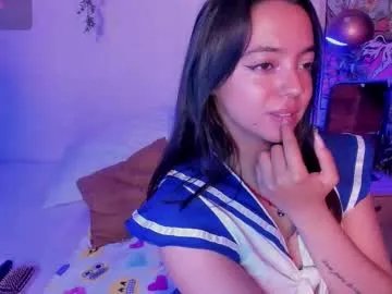 laraa_rouss_ on Chaturbate 