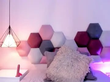 laragoldd on Chaturbate 