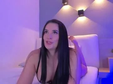 laravillalobos on Chaturbate 