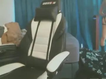 litlleguy28 on Chaturbate 