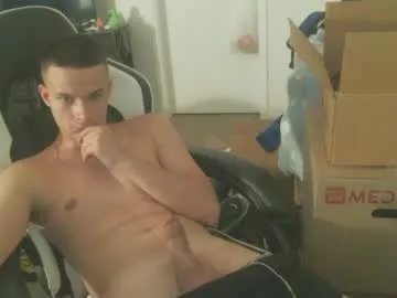 litlleguy28 on Chaturbate 