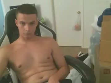 litlleguy28 on Chaturbate 