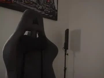 little_eli on Chaturbate 