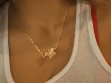 Away littlegreekflower on Chaturbate