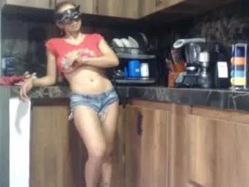 Freechat love_gatubela on Chaturbate