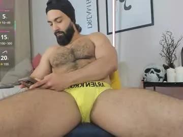 Freechat maxstrong01 on Chaturbate