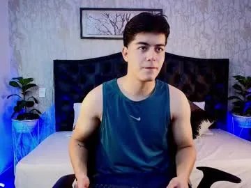 maxxicruz on Chaturbate 