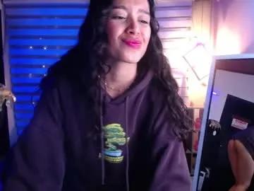 Away miiaa_evans1 on Chaturbate