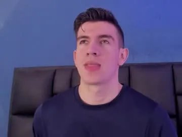 mikaelslow on Chaturbate