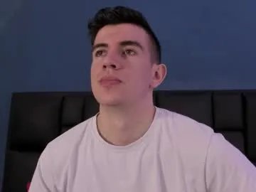 mikaelslow on Chaturbate