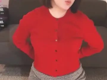 momo612238 on Chaturbate 