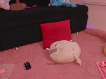 moonliight__ on Chaturbate 