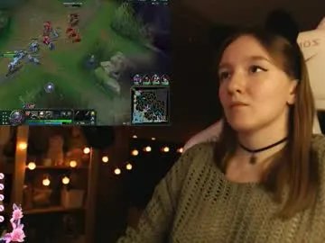 moonlish_siren on Chaturbate 