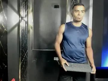 mr_maximo on Chaturbate 