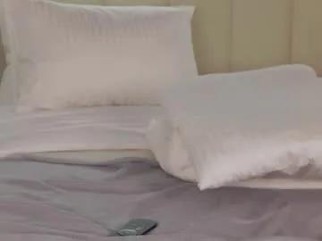 Freechat nikadines on Chaturbate