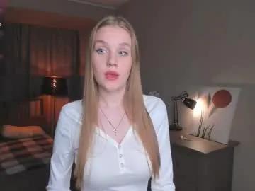 Freechat normaemans on Chaturbate