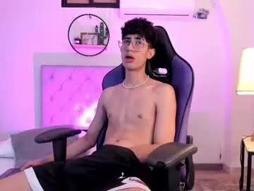 Freechat novawheeler on Chaturbate