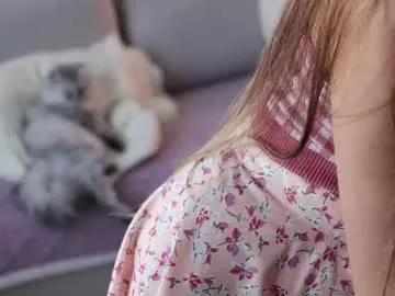 Freechat pretty_princess_elina on Chaturbate