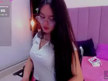 raven_loove — GOAL: Sexy Dance [184 tokens remaining] Welcome to my room! #18 #new #teen #natural #daddy
