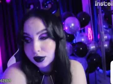 Freechat razor_claw on Chaturbate