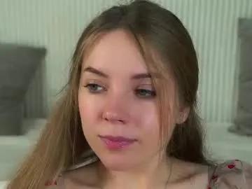 Freechat roxannastoo on Chaturbate