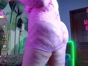 Freechat rubyvalen on Chaturbate