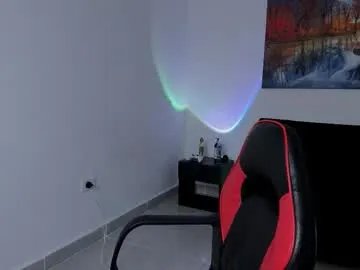 ryanwhite3 — show muscle  [295 tokens left] #lovense #muscle #latino #cum