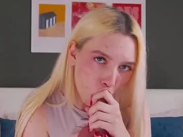 saramist on Chaturbate