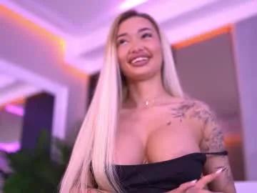 Freechat sashaferrera on Chaturbate