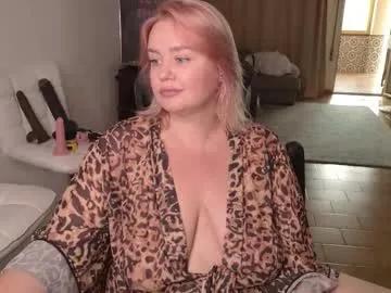 Freechat showmebbw on Chaturbate