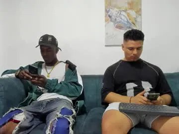 straight__friends on Chaturbate