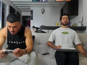 straight__friends on Chaturbate