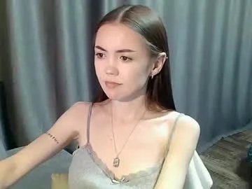 sweetieee_kira on Chaturbate