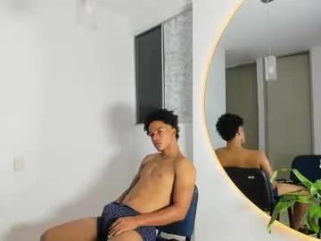 Freechat thenewclass on Chaturbate