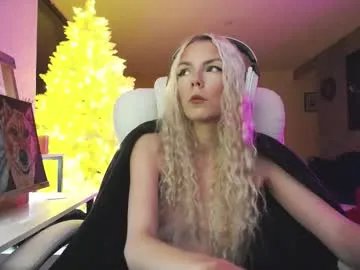 tinykylie on Chaturbate