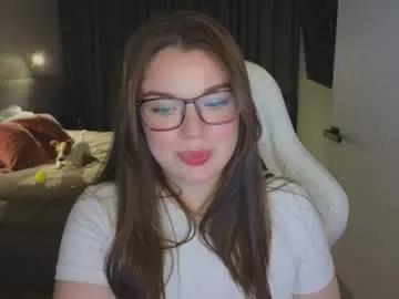 Freechat tutti_frutti_ on Chaturbate