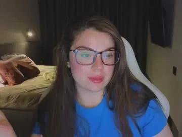 Freechat tutti_frutti_ on Chaturbate