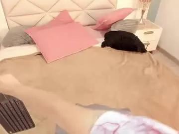 Freechat twwiiggy19 on Chaturbate