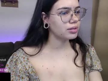 velvetcrystal — GOAL:  flash titties and milk  [299 tokens remaining]   I just gave birth... explicit content is off tonight   <3 #bigboobs #natural #brunette #milk #pregnant