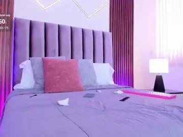 Freechat viannca__ on Chaturbate