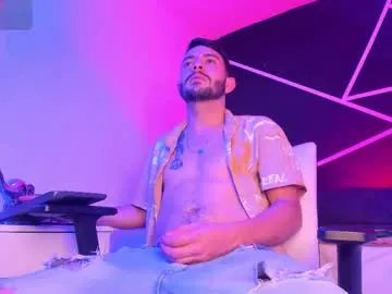 vynny_blacke_ on Chaturbate 