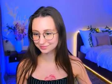 Group yourlovelystoryy on Chaturbate