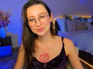 Group yourlovelystoryy on Chaturbate