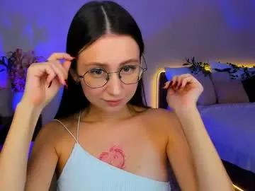 Group yourlovelystoryy on Chaturbate